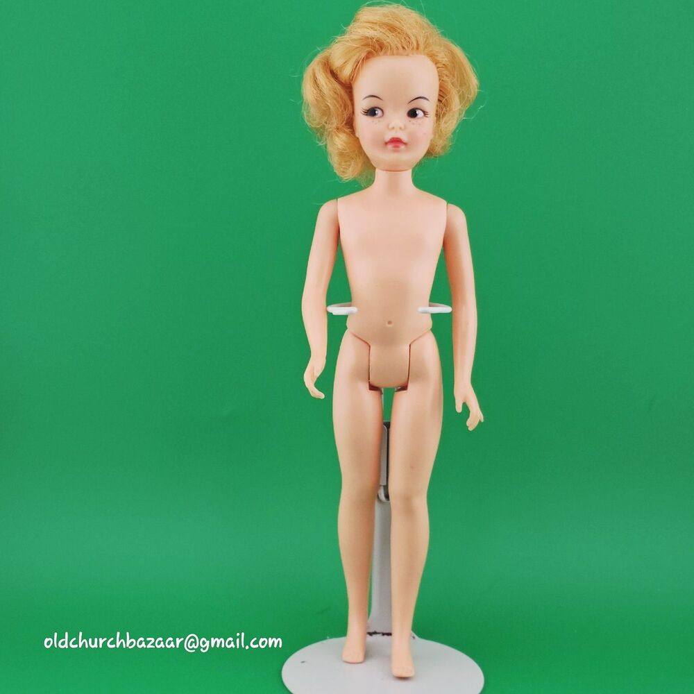 Vintage 9 inch 1960s Original Vintage Pepper Doll Ideal Tammy Little Sister